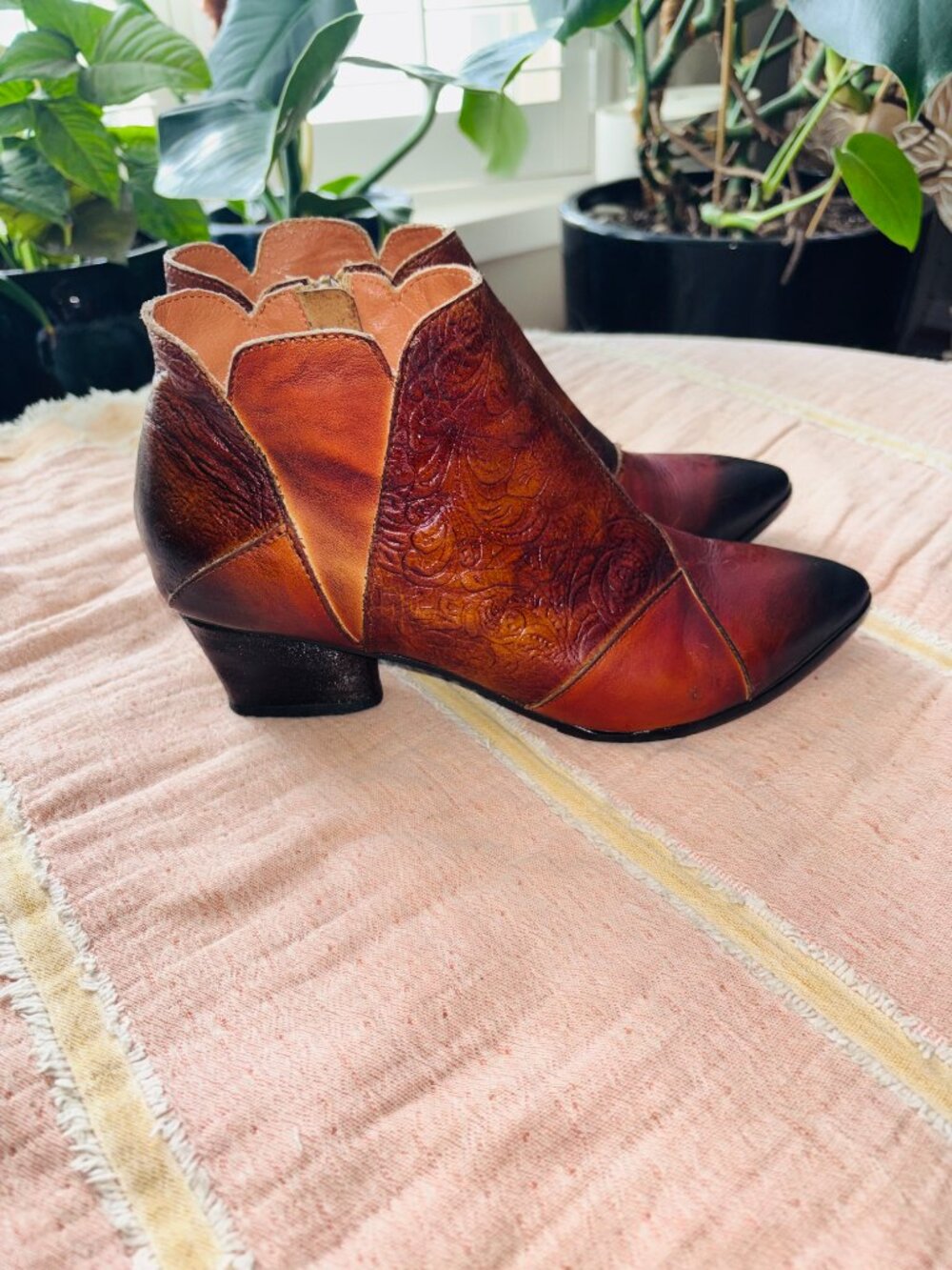 L’Artiste by Spring Step Melodie Leather Ankle Boots Women’s 41/US 9.5-10 Ombre